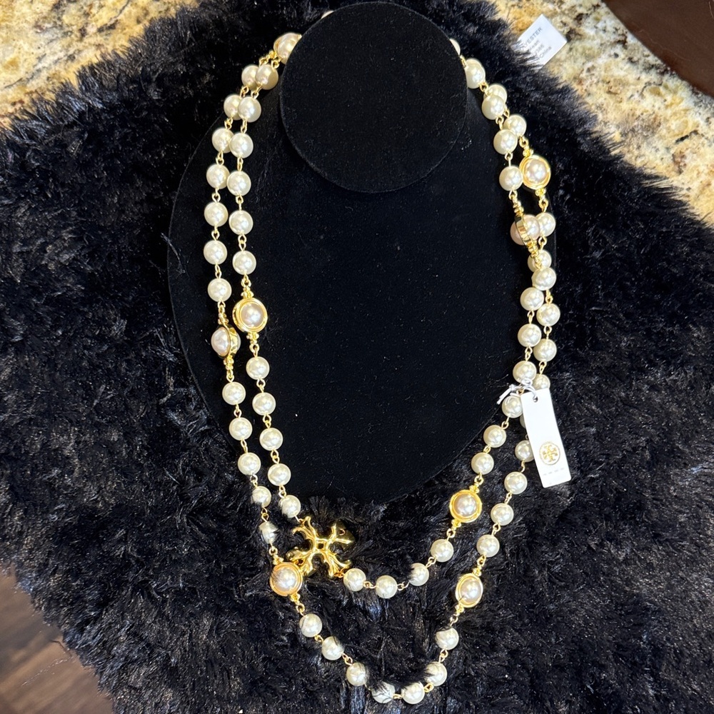 Tory Burch Elegant Gold and Cream Pearl Necklace 26” - Picture 5 of 5